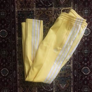 Cute light yellow adidas pants